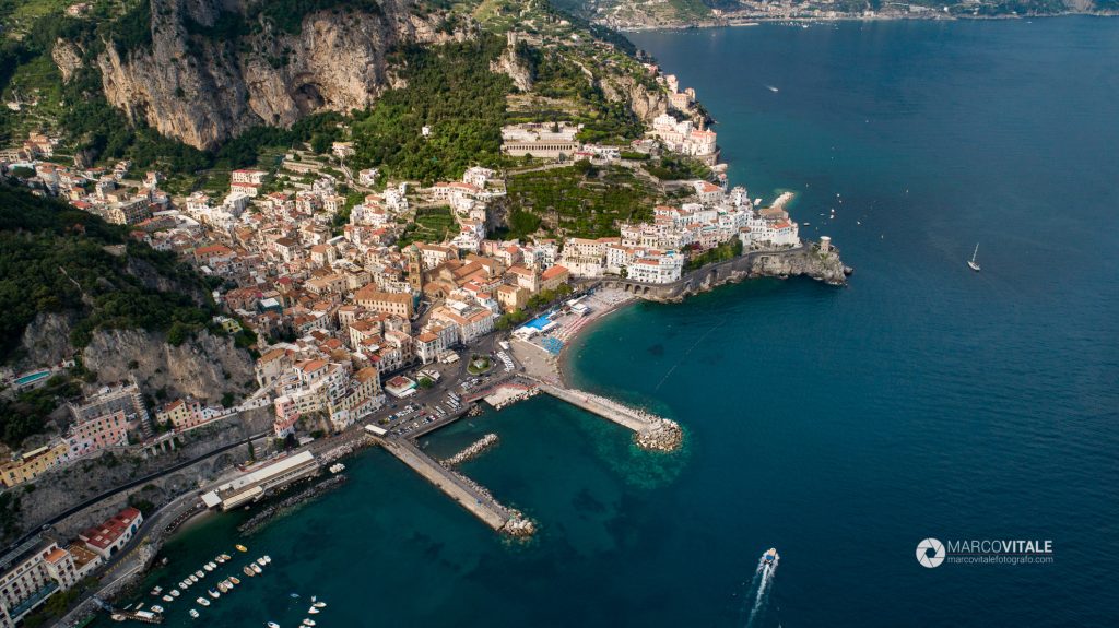 Veduta aerea di Amalfi